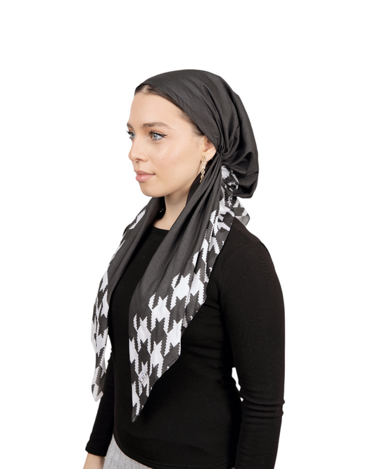 Black Houndstooth Pretied Scarf
