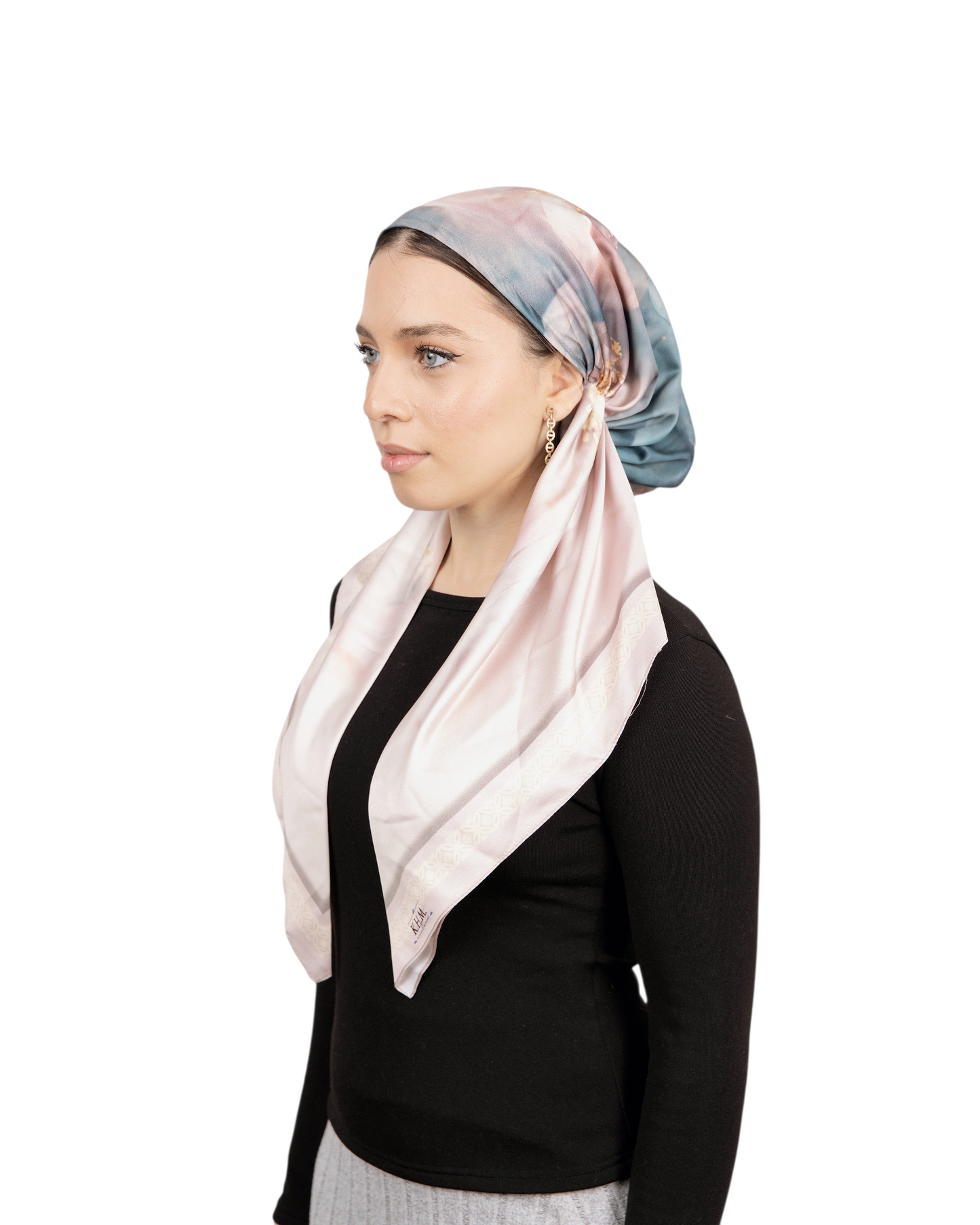 Mystic Petal Pretied Scarf - Keter Hayofi Mitpachot