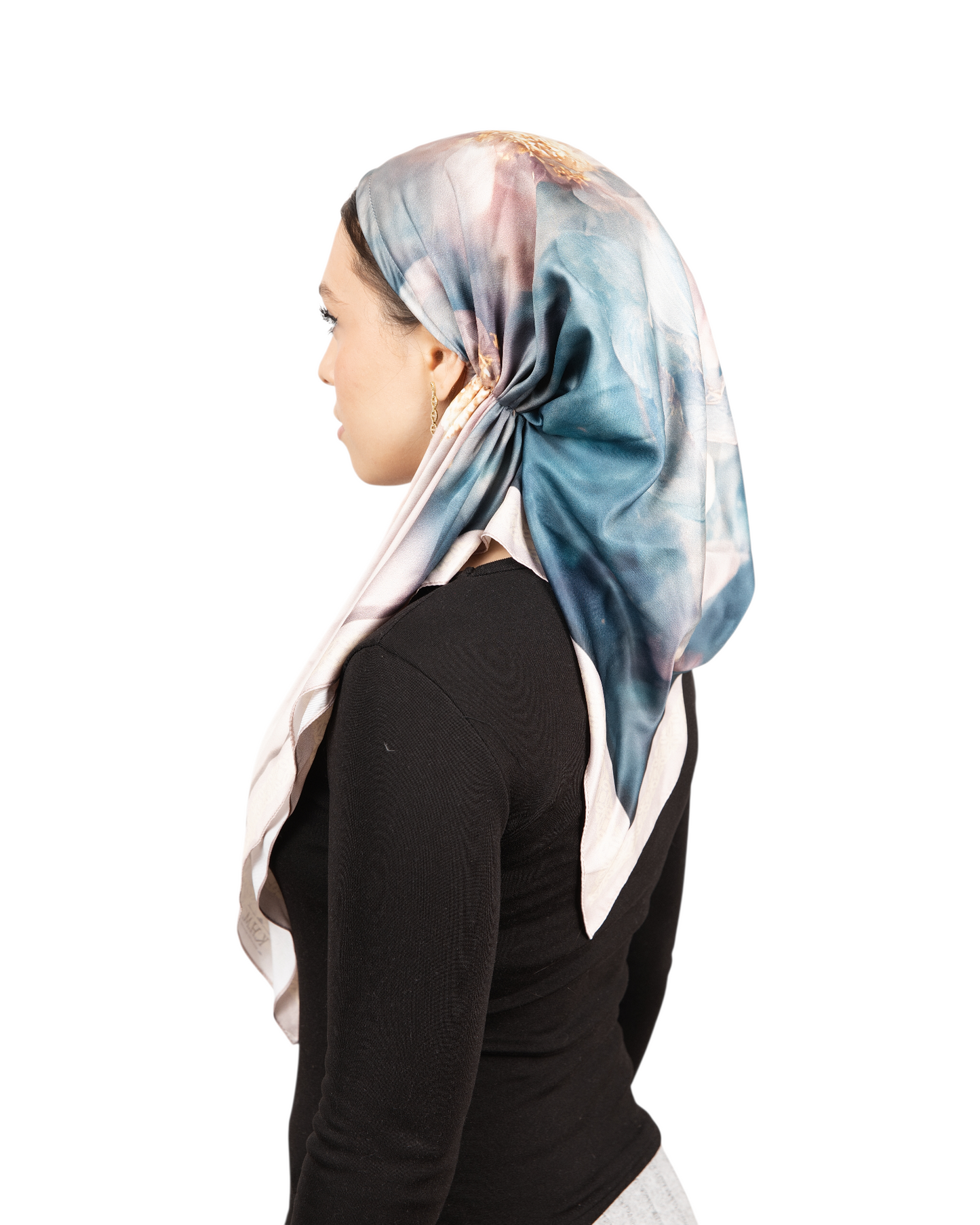 Mystic Petal Pretied Scarf - Keter Hayofi Mitpachot