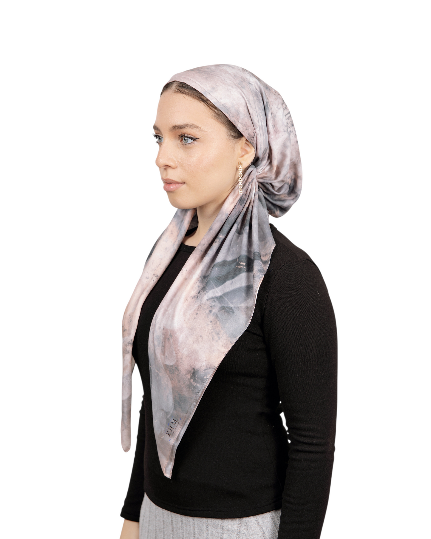 Blush Storm Pretied Scarf - Keter Hayofi Mitpachot
