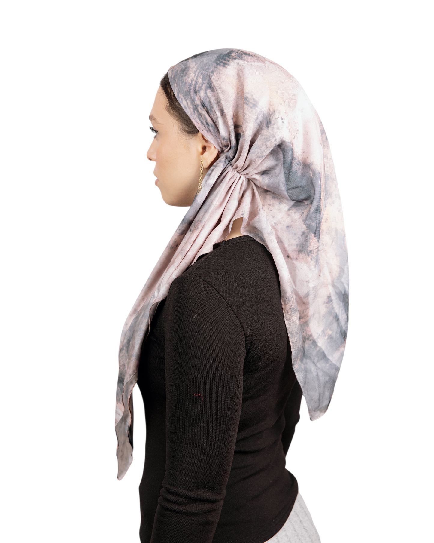Blush Storm Pretied Scarf - Keter Hayofi Mitpachot