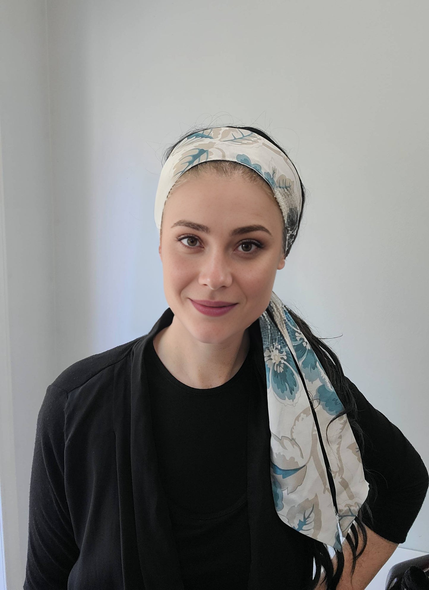 Teal Bouquets Headband Scarf - Keter Hayofi Mitpachot